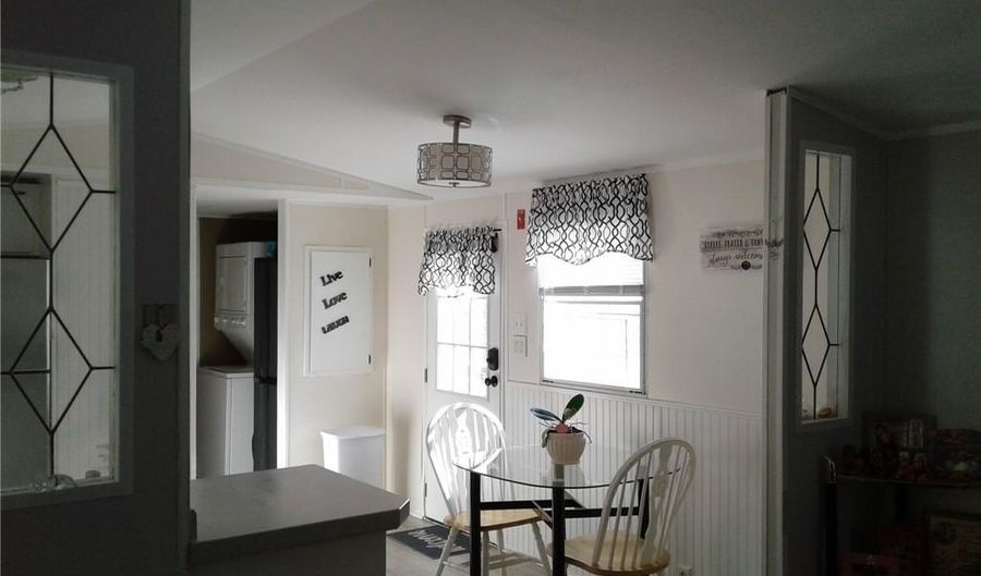 13 Valiant Dr, Coventry, RI 02816 - 2 Beds, 2 Bath