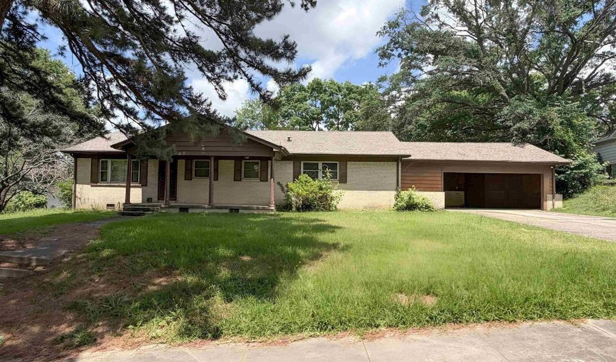 1008 North Pl, Benton, AR 72019 - 2 Beds, 1 Bath