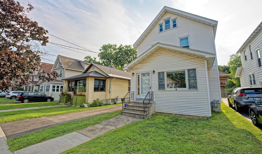24 Glendale Ave, Albany, NY 12208 - 3 Beds, 2 Bath