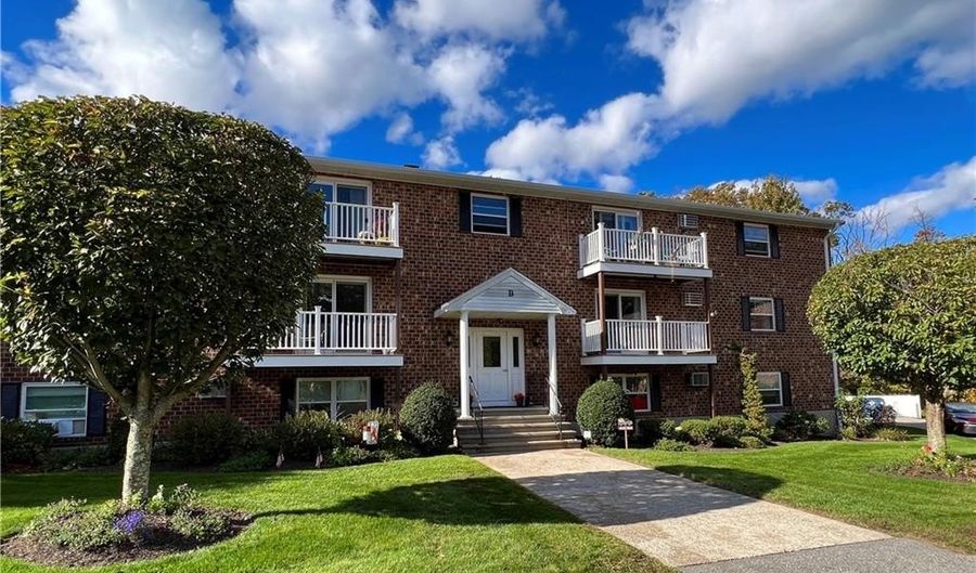 395 Mendon Rd D1, North Smithfield, RI 02896 - 1 Beds, 1 Bath