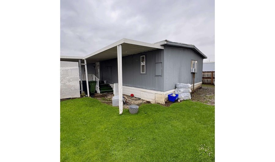 5335 DAISY St 148, Springfield, OR 97478 - 3 Beds, 2 Bath