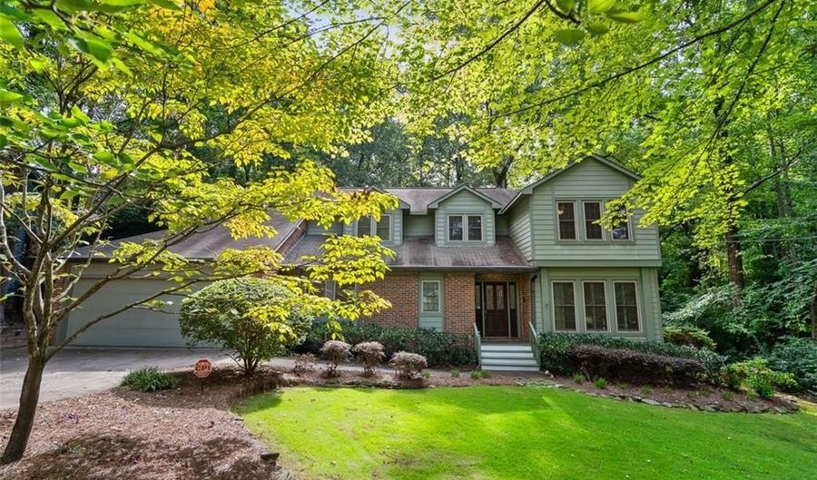 3525 EVANS RIDGE Dr, Chamblee, GA 30341 - 4 Beds, 3 Bath