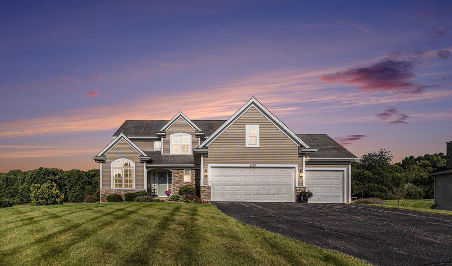 4658 Linden Branch Dr NE, Ada, MI 49301 - 4 Beds, 4 Bath