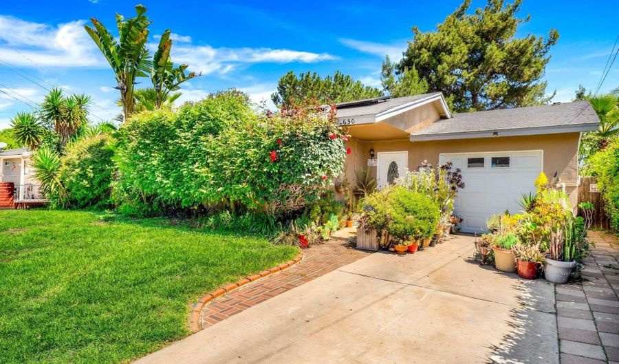 650 Begonia St, Escondido, CA 92027 - 3 Beds, 1 Bath