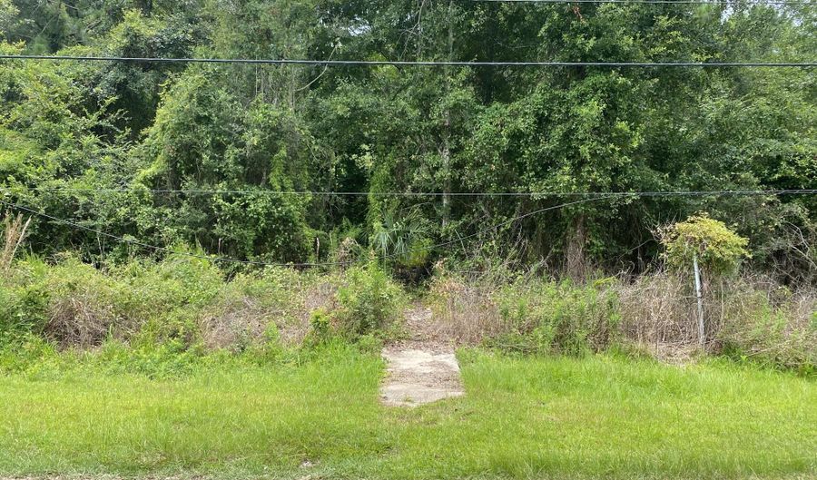 2055 Bienville Ave, Bay St. Louis, MS 39520 - 0 Beds, 0 Bath