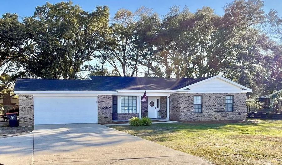 1305 W 7th St, Bay Minette, AL 36507 - 3 Beds, 2 Bath