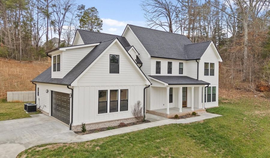 3511 Hawks Creek Dr, Apison, TN 37302 - 5 Beds, 4 Bath