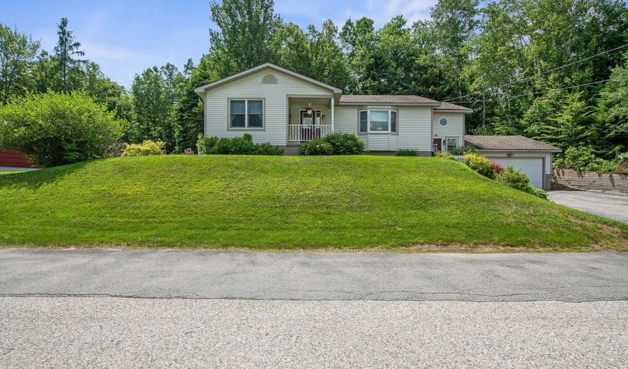 39 Bret St, Berlin, NH 03570 - 3 Beds, 2 Bath