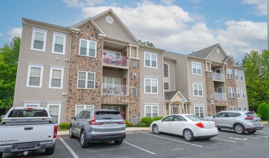 130 W BROADWAY 1D, Bel Air, MD 21014 - 2 Beds, 2 Bath