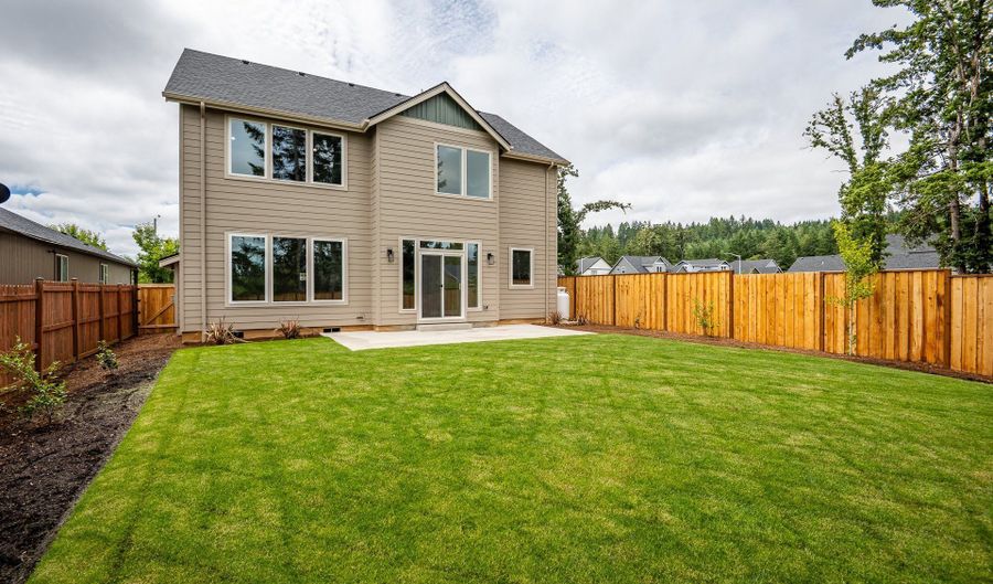 24869 WESTFIELD Ave, Veneta, OR 97487 - 4 Beds, 3 Bath