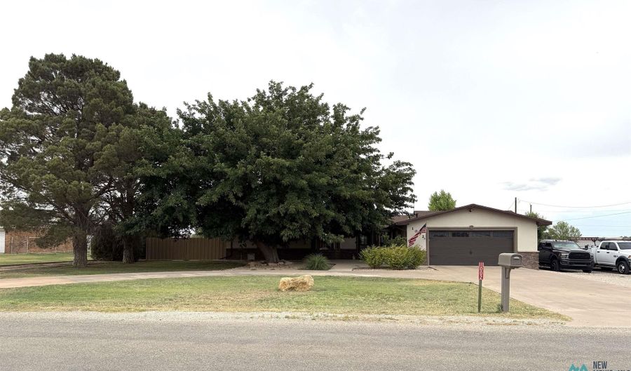 1002 Painted Pony Ln, Artesia, NM 88210 - 3 Beds, 3 Bath