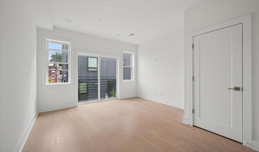 1843 E HUNTINGDON St B, Philadelphia, PA 19125 - 3 Beds, 3 Bath