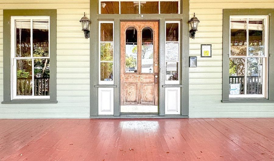 78 12th St, Apalachicola, FL 32320 - 3 Beds, 2 Bath