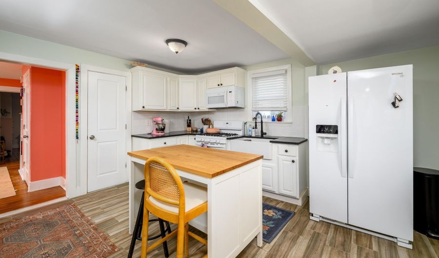 1129 Monroe Ave, Asbury Park, NJ 07712 - 4 Beds, 2 Bath