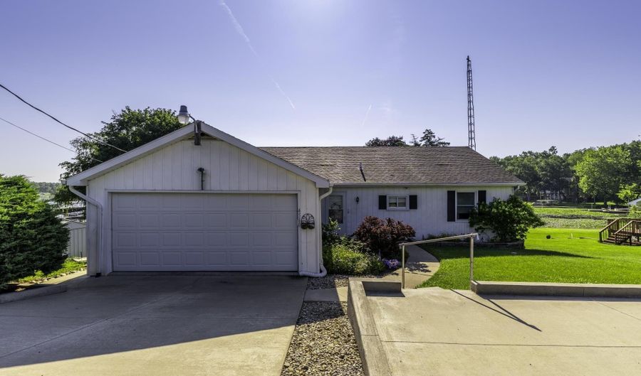 4560 N 700 W, Angola, IN 46703 - 3 Beds, 3 Bath