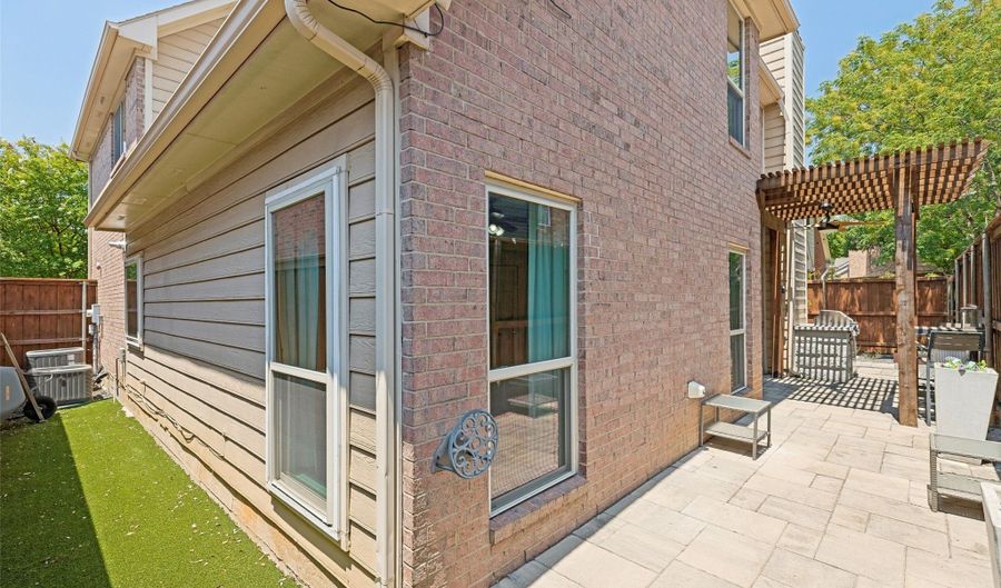 14624 Windsor Ct, Addison, TX 75001 - 3 Beds, 3 Bath