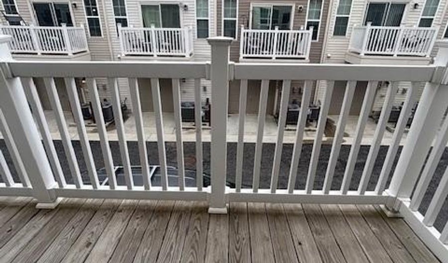 12526 ADOBE Aly, Beltsville, MD 20705 - 3 Beds, 4 Bath