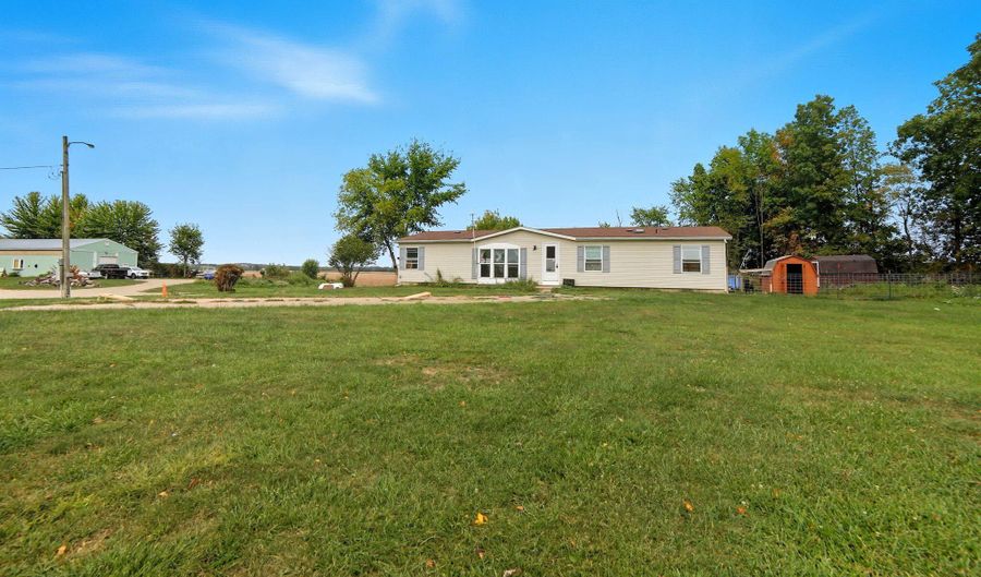 2707 118th Ave, Allegan, MI 49010 - 3 Beds, 2 Bath