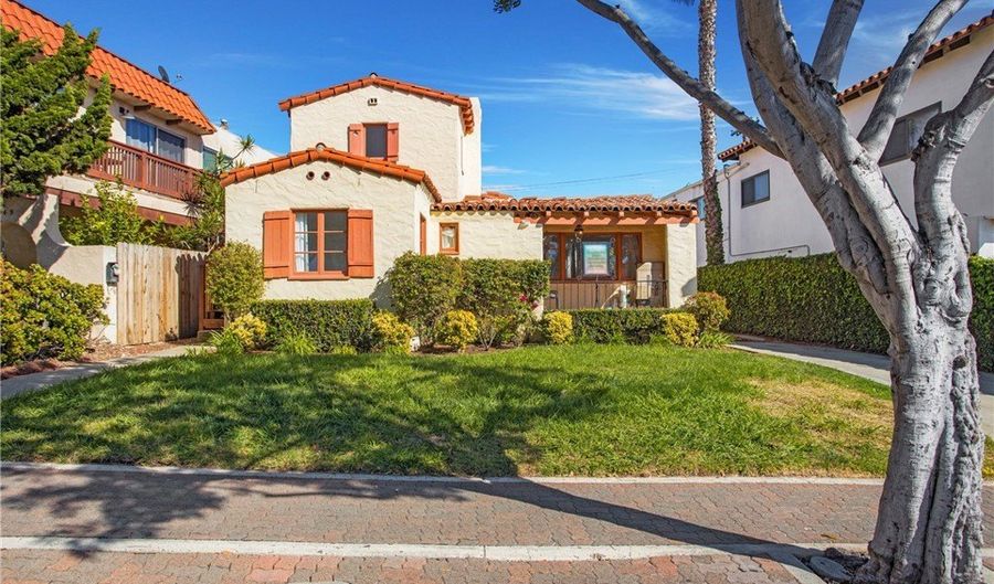 251 Avenida Del Mar, San Clemente, CA 92672 - 4 Beds, 3 Bath