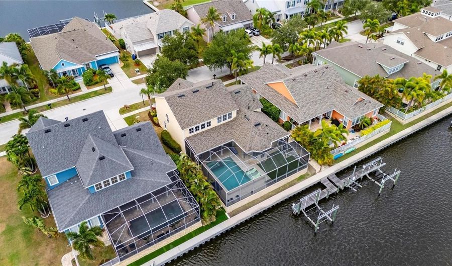 5713 SEA TROUT Pl, Apollo Beach, FL 33572 - 4 Beds, 4 Bath