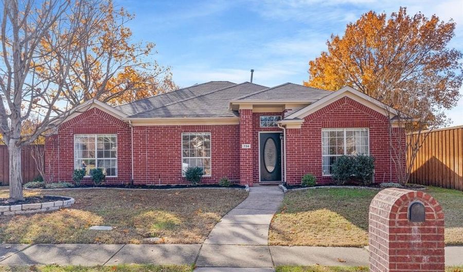 734 Yale Dr, Allen, TX 75002 - 4 Beds, 2 Bath
