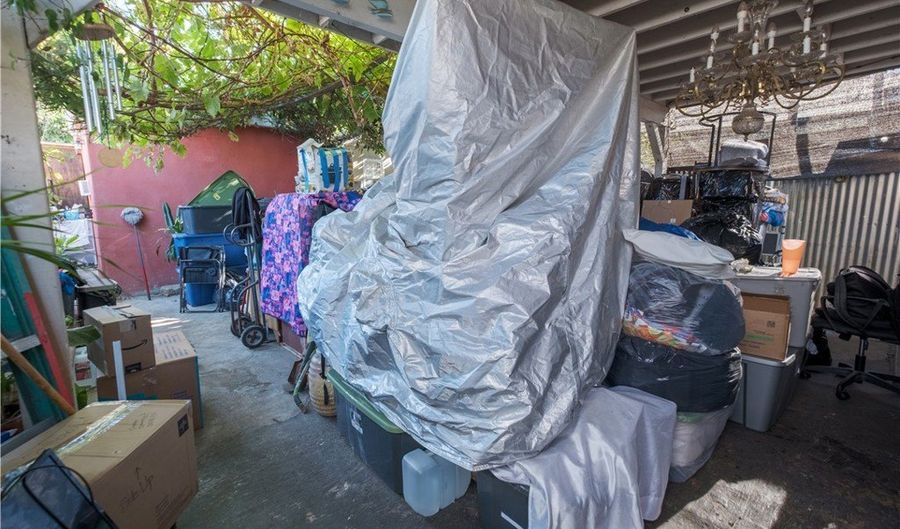 2534 E 127th St, Compton, CA 90222 - 3 Beds, 1 Bath
