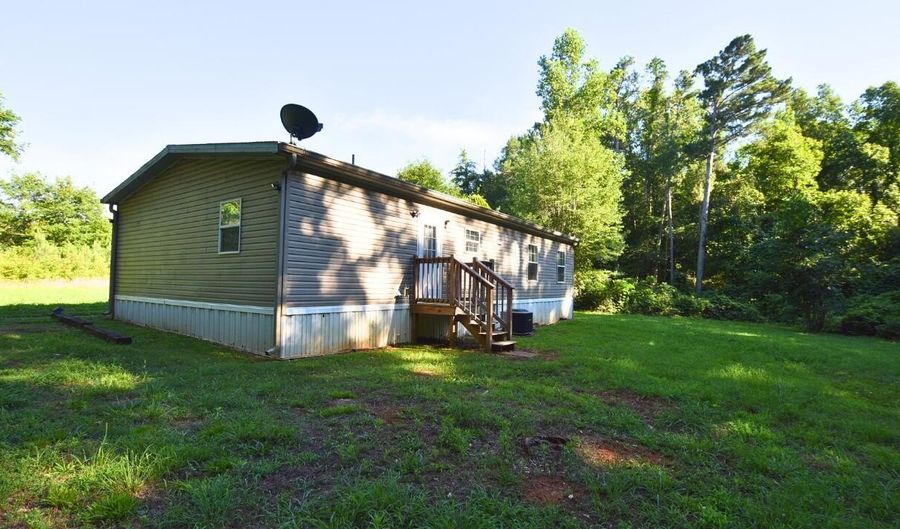 157 Roblyer Rd, Benton, TN 37307 - 3 Beds, 2 Bath