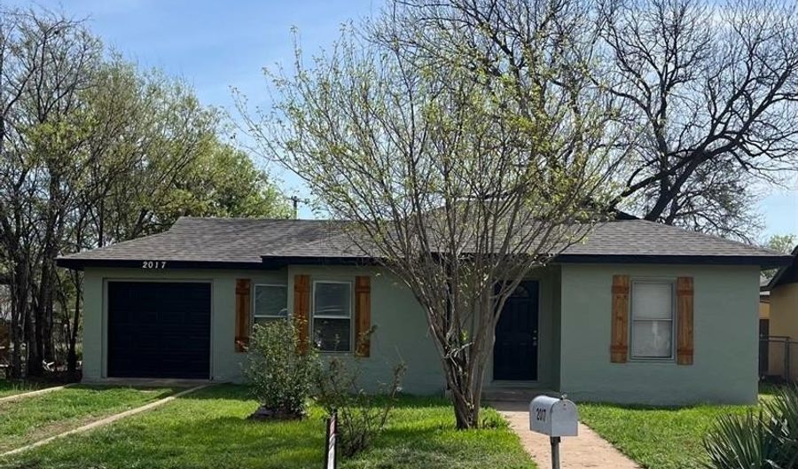 2017 Palm St, Abilene, TX 79602 - 2 Beds, 1 Bath