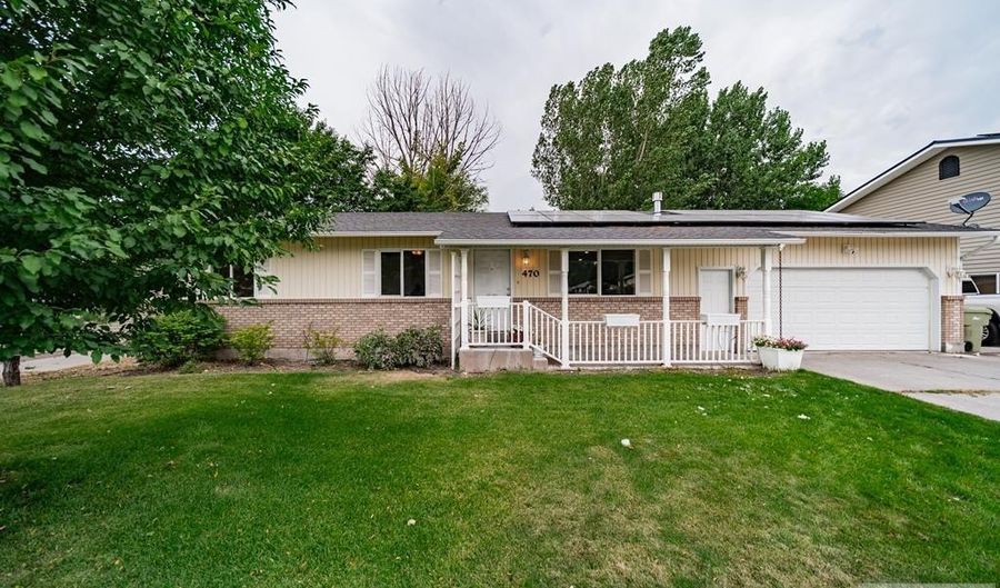 470 Tiebreaker Dr, Ammon, ID 83406 - 5 Beds, 3 Bath