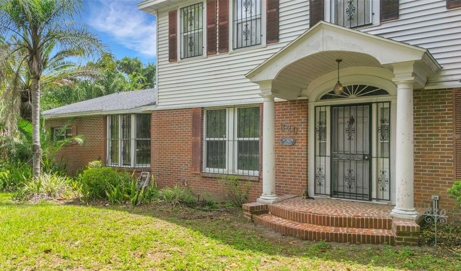 820 S OAK Ave, Bartow, FL 33830 - 6 Beds, 5 Bath