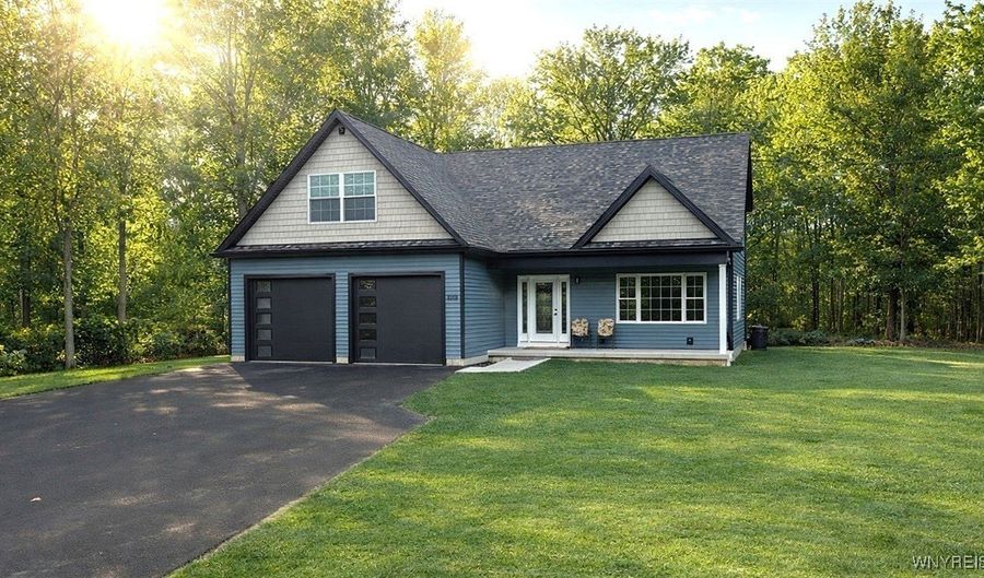 595 Seneca Rd, Angola, NY 14006 - 4 Beds, 3 Bath