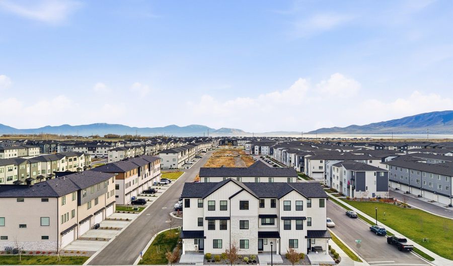 924 W 360 S, American Fork, UT 84003 - 4 Beds, 4 Bath