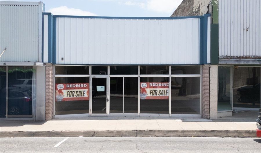 202 E Main St, Alice, TX 78332 - 0 Beds, 0 Bath
