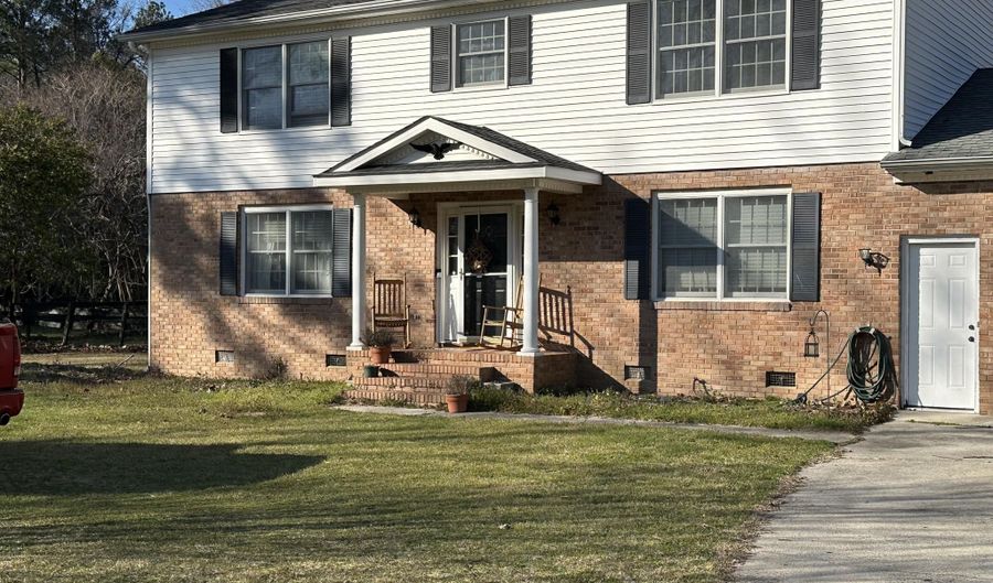 1638 Huckleberry Dr, Aiken, SC 29803 - 4 Beds, 3 Bath