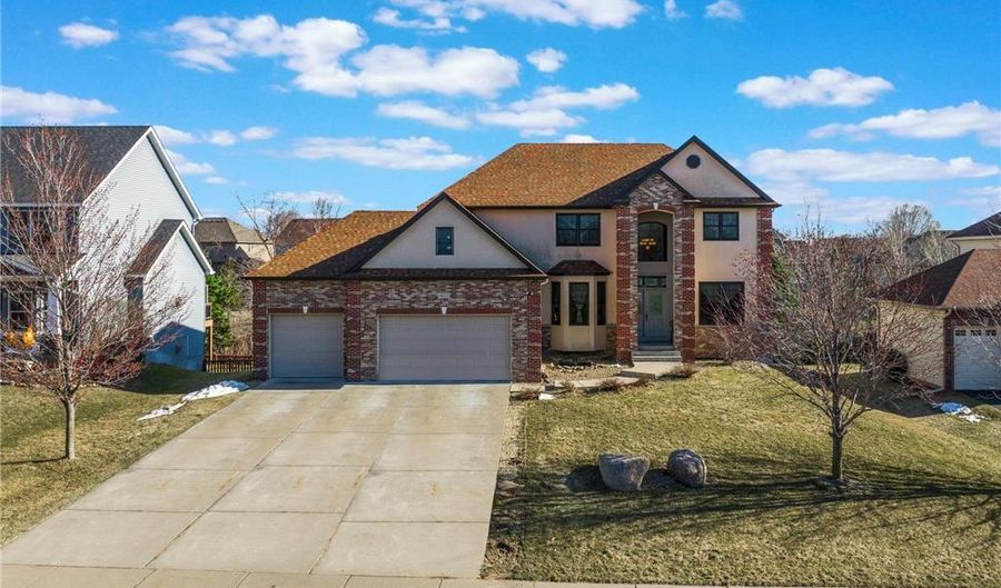 4113 Fallgold Pkwy N, Brooklyn Park, MN 55443 - 6 Beds, 5 Bath