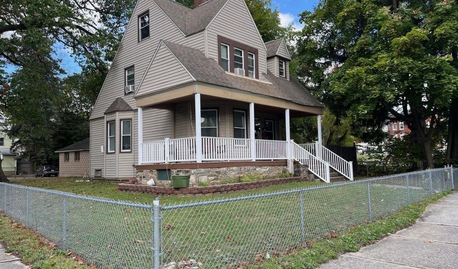 1716 First Ave, Altoona, PA 16602 - 3 Beds, 1 Bath