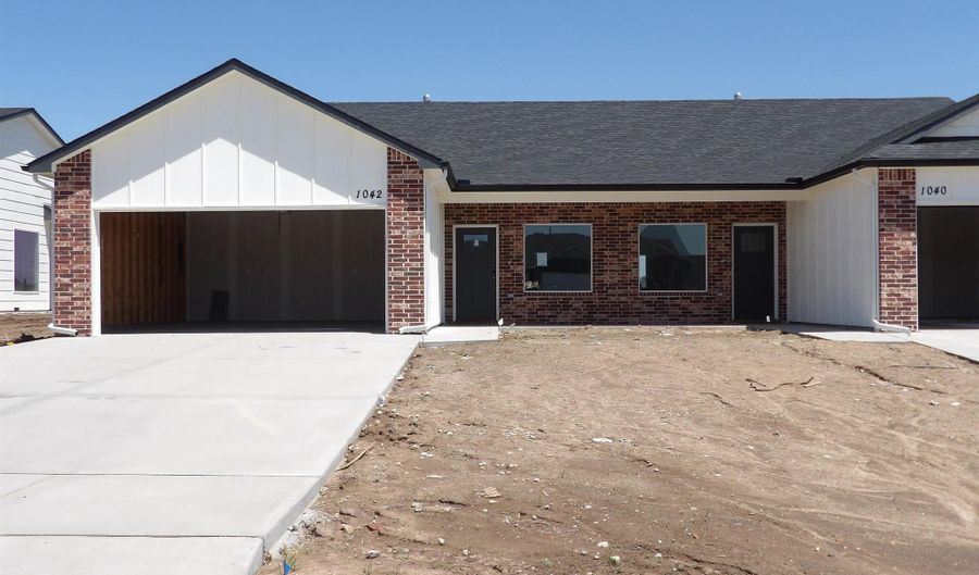 1040-1042 W Long Path, Goddard, KS 67052 - 0 Beds, 0 Bath