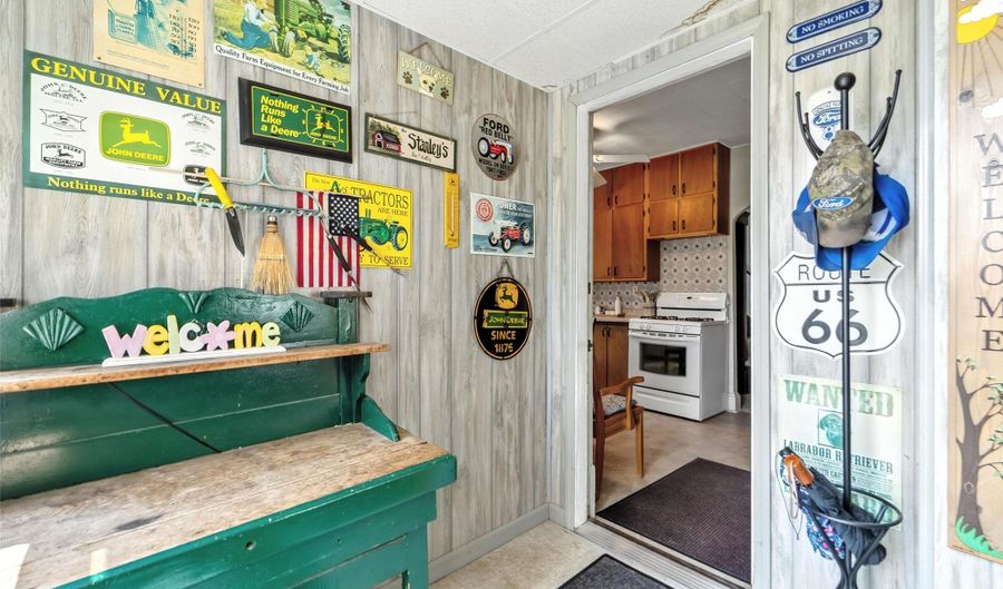30442 Meadow Rd, Adel, IA 50003 - 4 Beds, 2 Bath