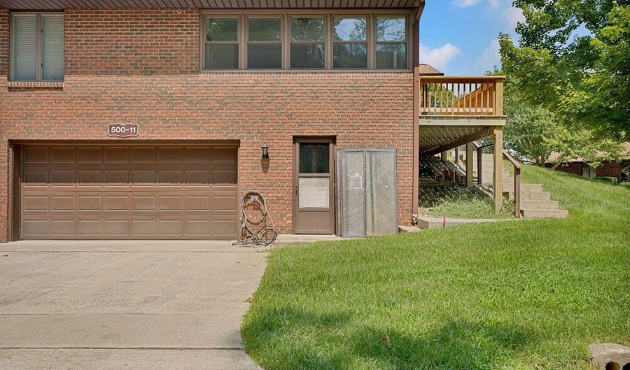 500 GreenTree Dr 11, Bedford, IN 47421 - 2 Beds, 3 Bath