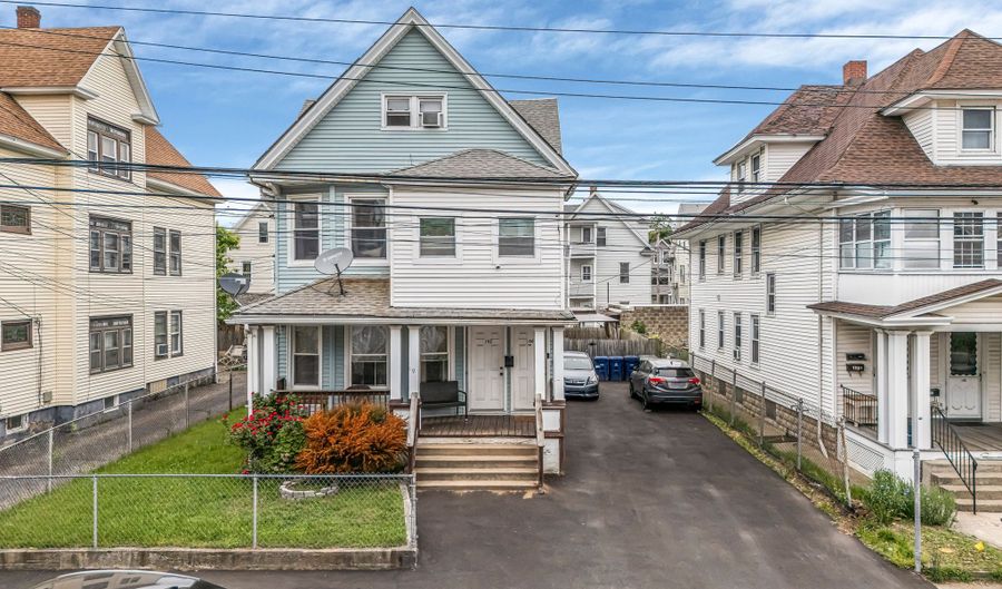 190 Whitney Ave, Bridgeport, CT 06606 - 7 Beds, 3 Bath