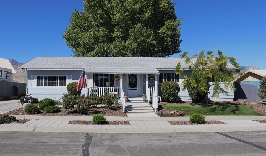 255 Ash St, Hawthorne, NV 89415 - 3 Beds, 2 Bath