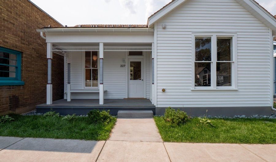 227 E Main St, Aspen, CO 81611 - 4 Beds, 6 Bath