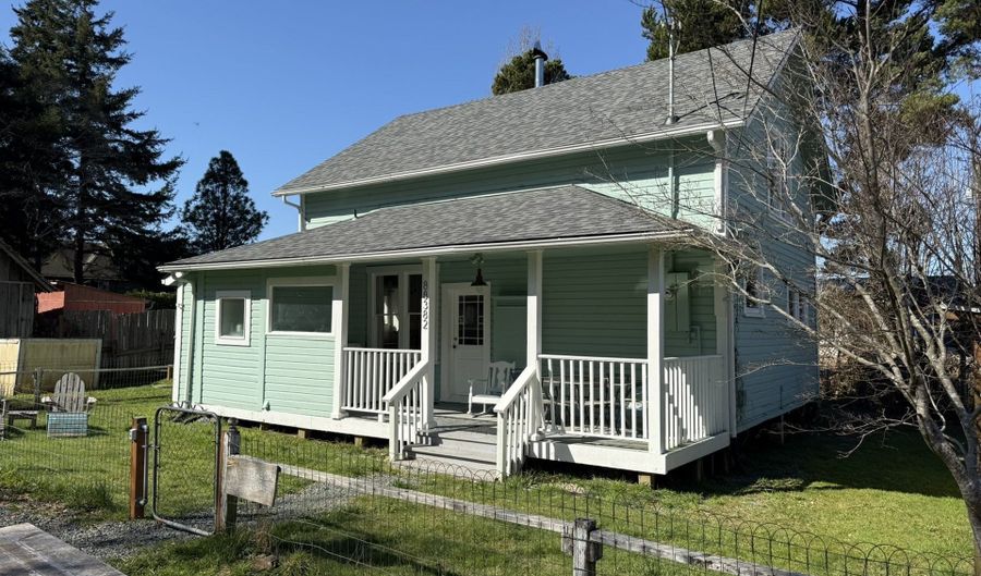 88382 PEDERSON Dr, Bandon, OR 97411 - 3 Beds, 2 Bath