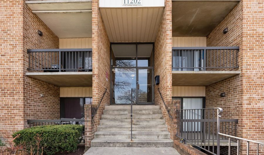 11202 CHERRY HILL Rd T2, Beltsville, MD 20705 - 2 Beds, 2 Bath