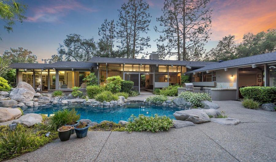 2279 Midwick Dr, Altadena, CA 91001 - 4 Beds, 4 Bath