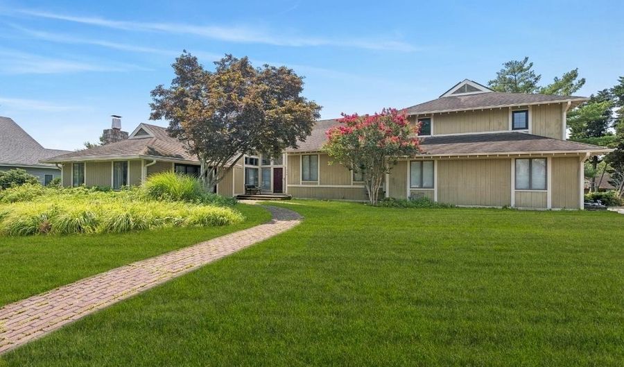 506 Lazy Ln, Absecon, NJ 08201 - 6 Beds, 4 Bath