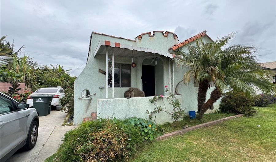 10315 San Vincente Ave, South Gate, CA 90280 - 2 Beds, 2 Bath