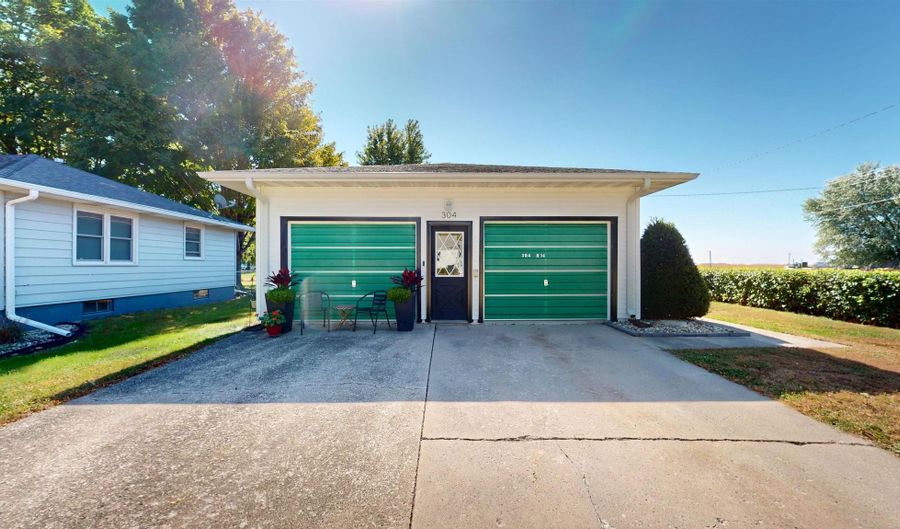 304 Highway N 14, Albert City, IA 50510 - 2 Beds, 2 Bath
