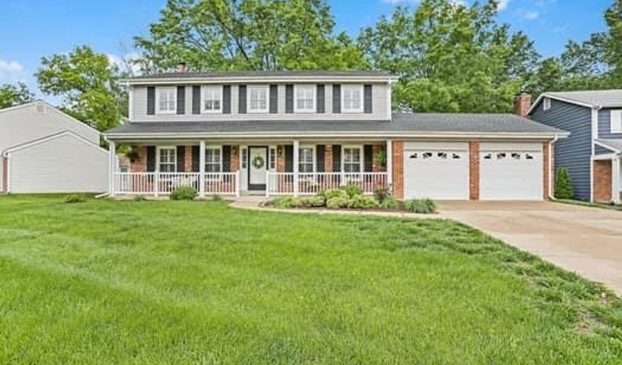 15778 Carriage Hill Dr, Chesterfield, MO 63017 - 4 Beds, 3 Bath
