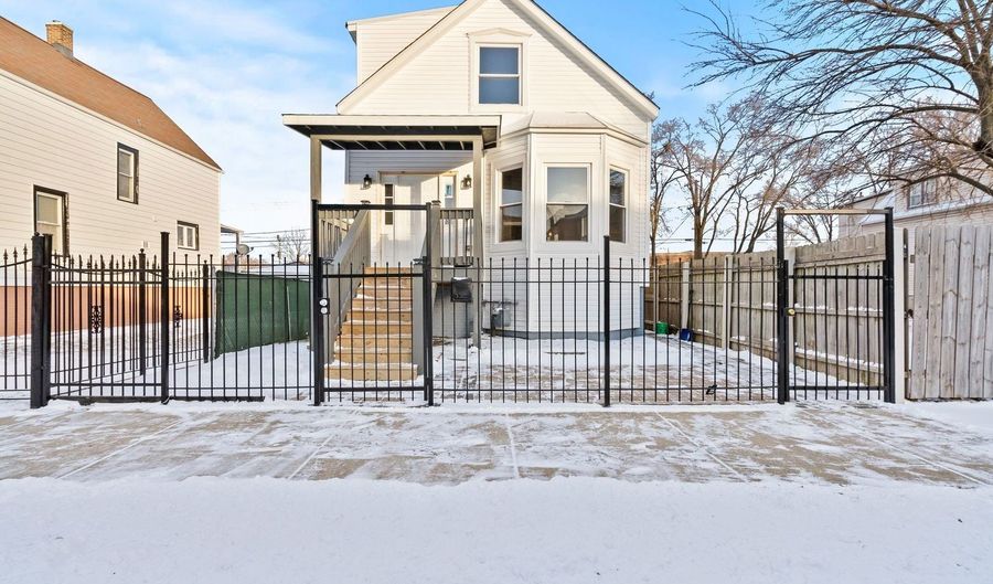 6807 S Marshfield Ave, Chicago, IL 60636 - 4 Beds, 2 Bath